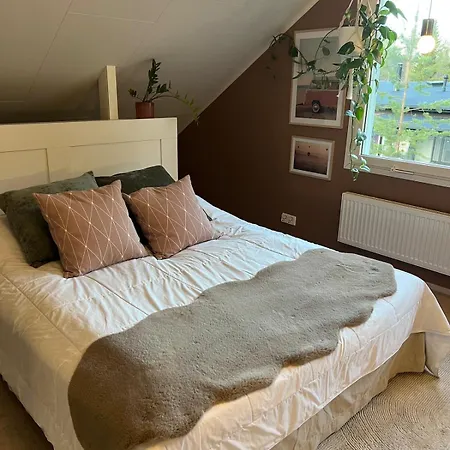 Samperi - Atmospheric And Spacious House