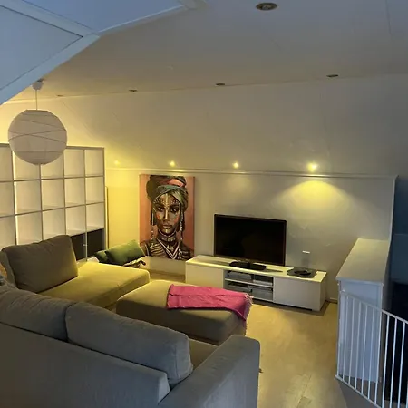 Villa Samperi - Atmospheric And Spacious House *
