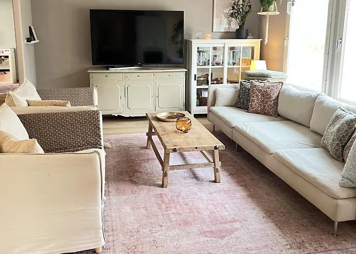 Samperi - Atmospheric And Spacious House