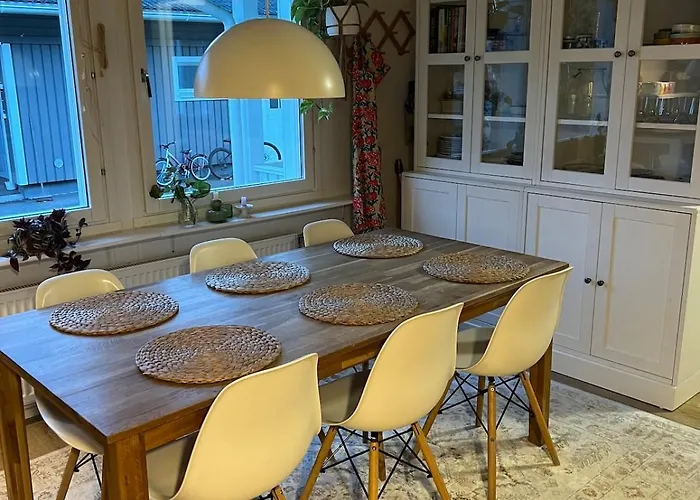 וילה Samperi - Atmospheric And Spacious House