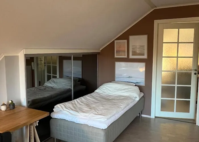 Samperi - Atmospheric And Spacious House רובניימי