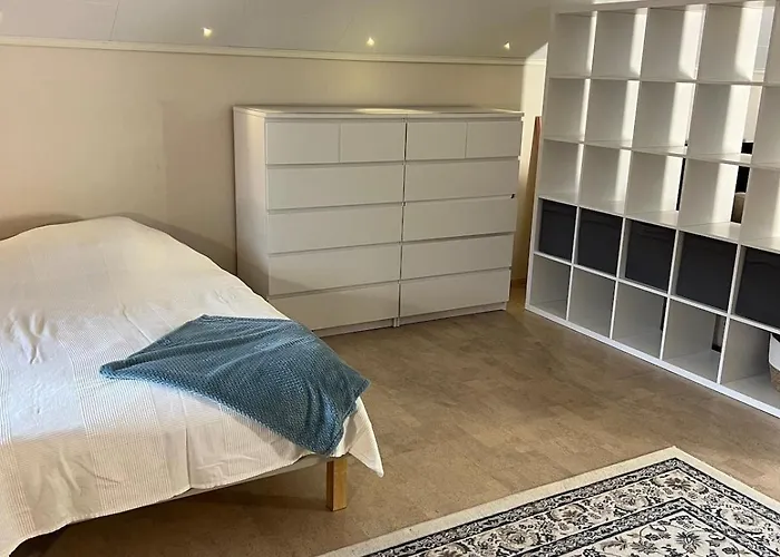 Samperi - Atmospheric And Spacious House *